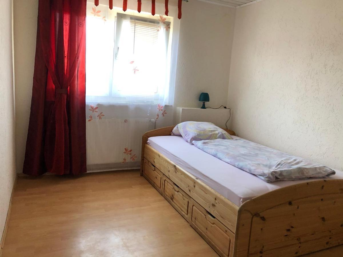 M/P Appartement Duisburg Buitenkant foto