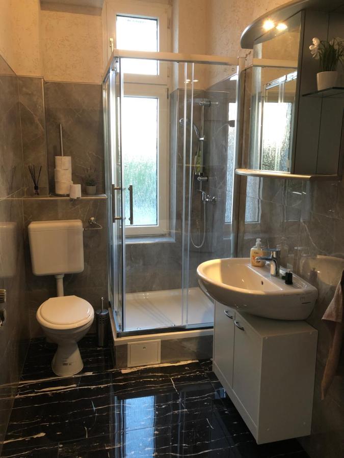 M/P Appartement Duisburg Buitenkant foto